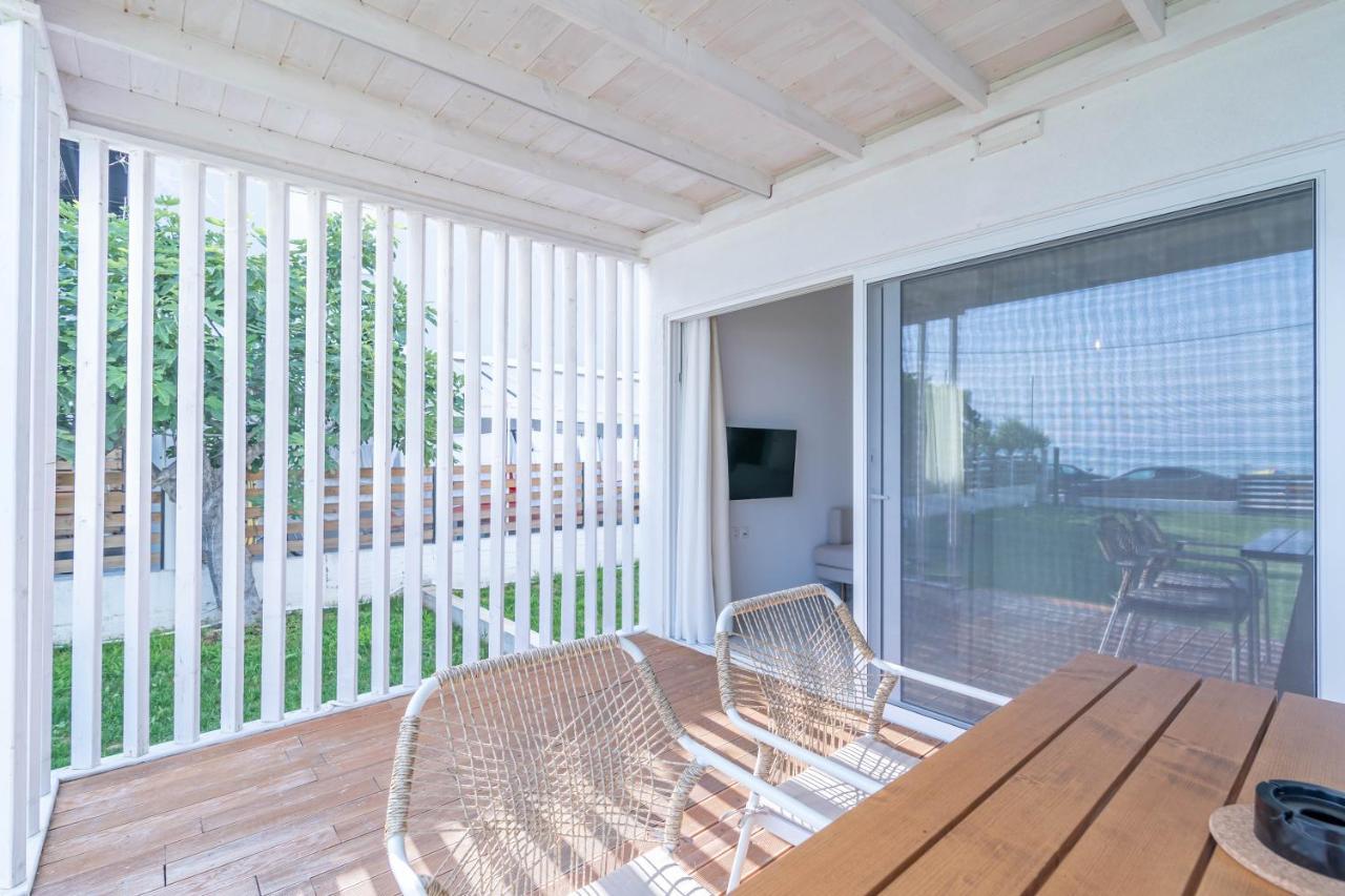 Thea Eco Suites Nea Kallikrateia Exterior foto